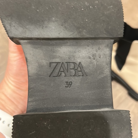 Zara Genuine Leather Lug sole Booties - Picture 4 of 5